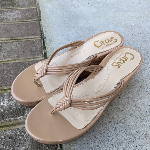 Circus by Sam Edelman Shoes - Circus Sam Edelman Ruby Wedge flip flops Size 8.5